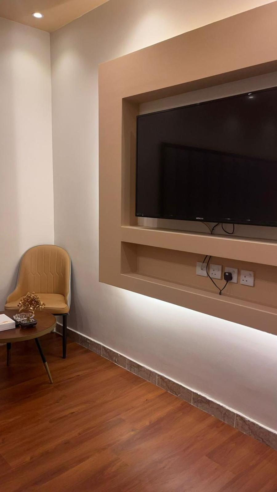 فندق ادوماتو Adomato Hotel Dawmat al-Jandal Екстериор снимка